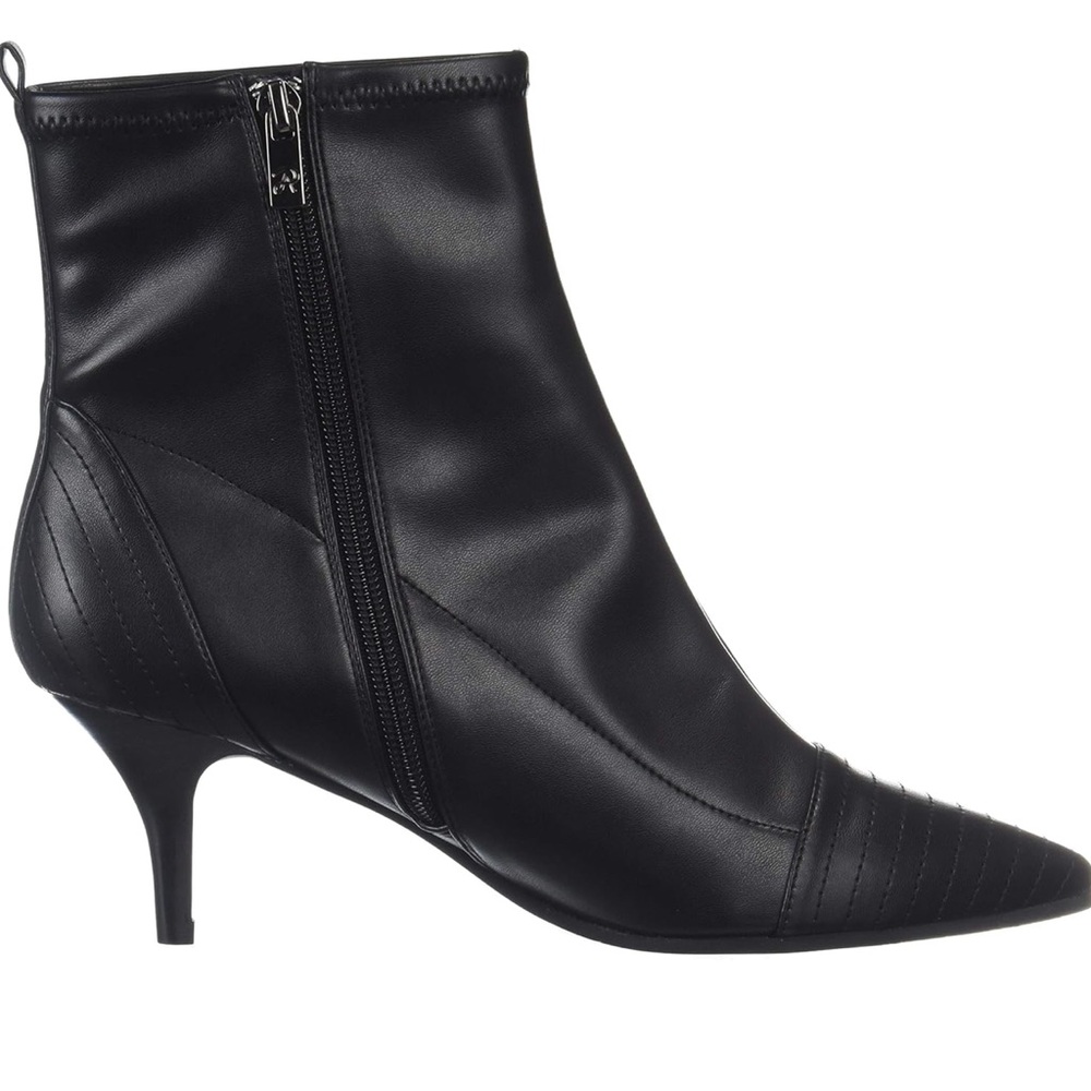NIB Leather small heeled boots. NIB Adrianna Papell boots size 9